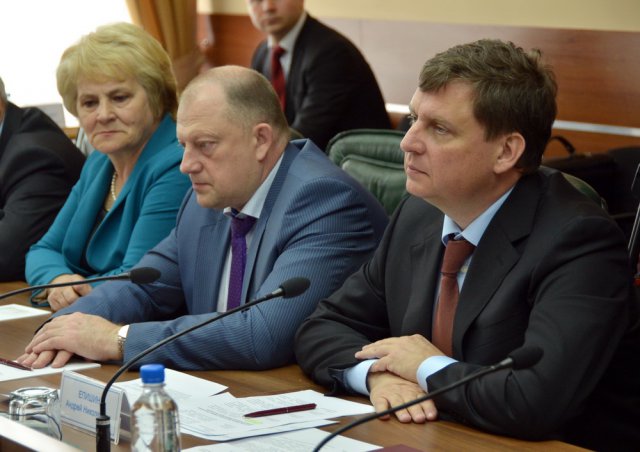 Встреча членов Комиссии Парламентского Собрания Союза Беларуси и России и депутатов Законодательного Собрания. 20 мая 2016 года-dsc_7340