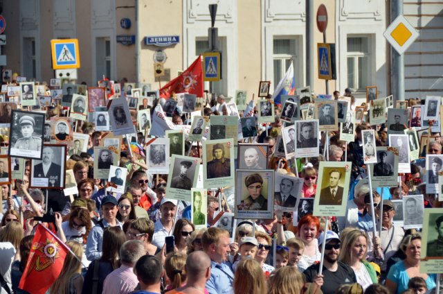 Тверь отметила 71-ю годовщину Великой Победы. 9 мая 2016 года.-13 Тверь отметила 71-ю годовщину Великой Победы. 9 мая 2016 года.-13
