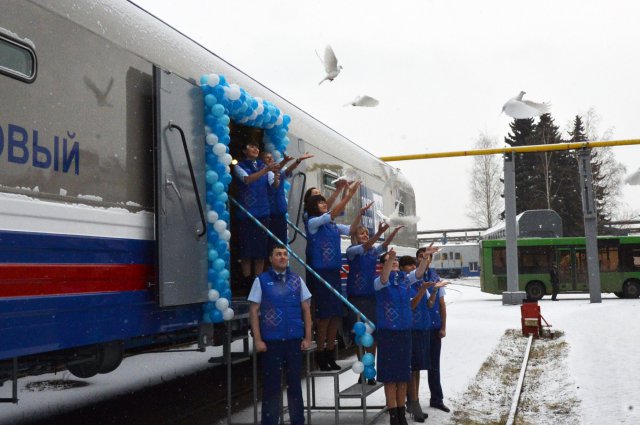 Тверской вагонзавод передал «Почте России» 50 новых почтово-багажных вагонов-14