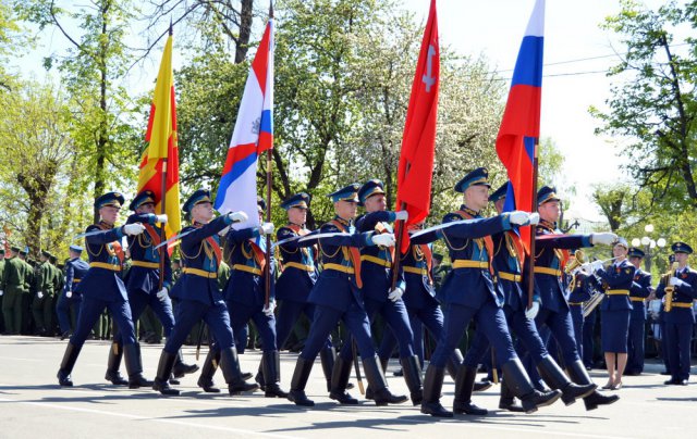Тверь отметила 71-ю годовщину Великой Победы. 9 мая 2016 года.-6
