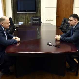 Состоялась рабочая встреча Сергея Голубева с президентом Нотариальной палаты Тверской области Денисом Ефимовым