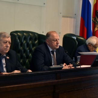 Областной парламент рассмотрел исполнение регионального бюджета за 2022 год