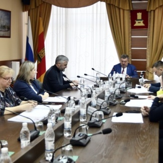 Состоялось заседание комитета по госустройству и местному самоуправлению