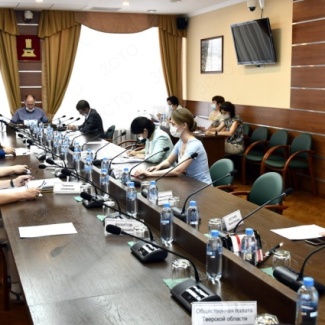 Комитет рассмотрел ход реализации закона о молодёжной политике
