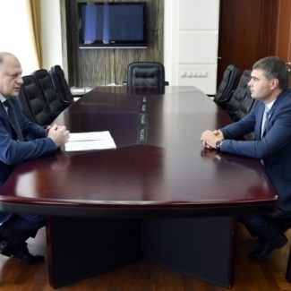 Сергей  Голубев провел рабочую встречу с председателем областного отделения общероссийской организации «Опора России» Артёмом Грацем