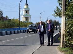 Селижарово ремонтирует дороги и благоустраивается