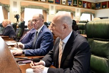 Законодательное Собрание приняло закон о внесении изменений в областной бюджет