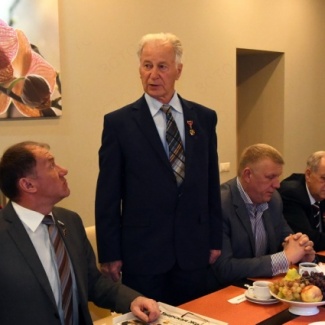 Депутаты встретились с ветеранами ВЛКСМ