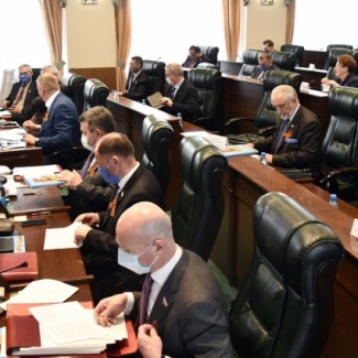 В Тверской области законодательно закреплены новые меры социальной поддержки многодетных семей