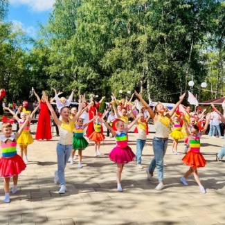 Депутаты приняли участие в праздновании Дней муниципальных образований