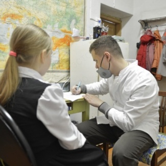 Бригады врачей узких специальностей вновь выезжают в районы