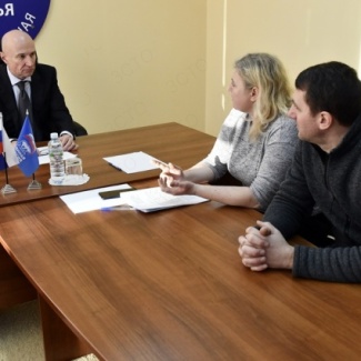 Председатель комитета по бюджету и налогам провёл депутатский приём