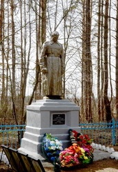 Братская могила приведена в порядок