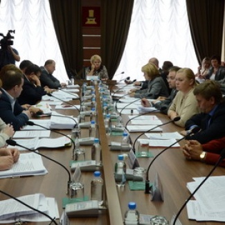 Закон о контрольной деятельности областного парламента рекомендован к принятию