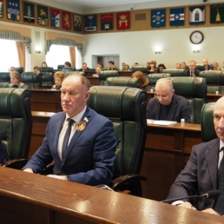 Внесены изменения в региональный закон о мерах по государственному регулированию производства и оборота этилового спирта, алкогольной и спиртосодержащей продукции