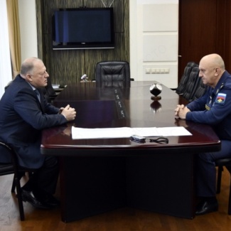 Сергей Голубев провел рабочую встречу с начальником Тверского суворовского военного ордена Почета училища Минобороны России Владимиром Ляпоровым