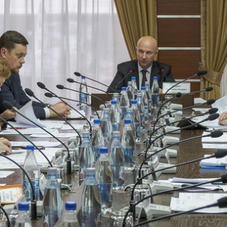 Объединенными  усилиями