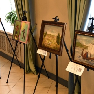 В Законодательном Собрании открылась выставка «Семья сквозь века»