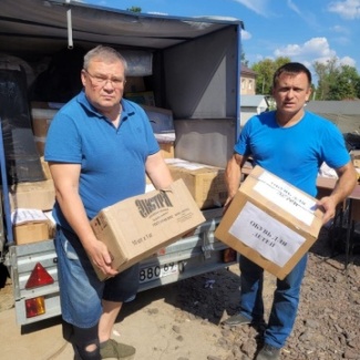 Депутат Александр Слепышев доставил в Курск партию гуманитарного груза