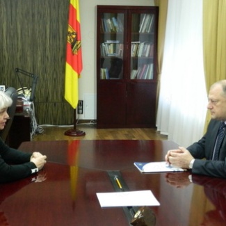 Состоялась рабочая встреча Сергея Голубева с председателем Общественной палаты региона Лидией Тумановой