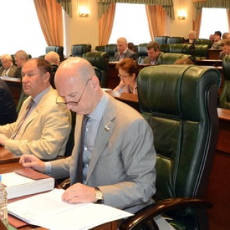 Областной парламент провел очередное заседание