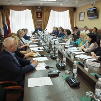 Комитет по транспорту и жилищно-коммунальному комплексу провёл очередное заседание