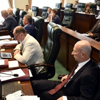 Областной парламент рассмотрел исполнение бюджета ТФОМС за 2020 год