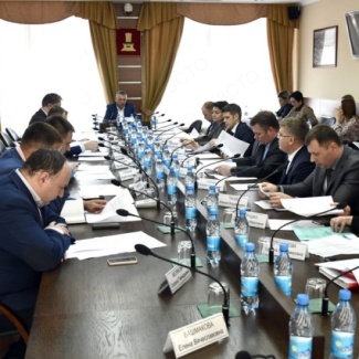 В областном парламенте состоялись совещания с представителями хлебопекарных производств Тверской области и представителями строительной отрасли региона