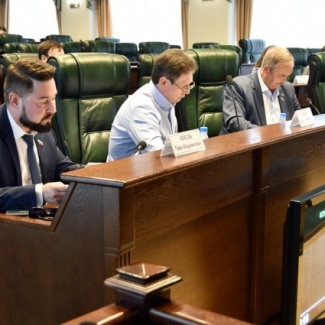 Комитет заслушал информацию Контрольно-счетной палаты и регионального минэкономразвития
