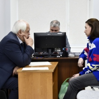 Депутатский приём провёл заместитель председателя Законодательного Собрания