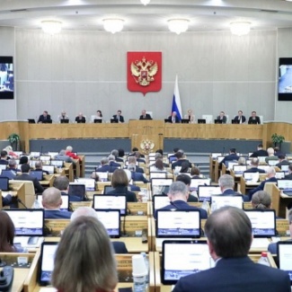 В Государственной Думе прошел «правительственный час» на тему кадрового обеспечения медицинских и образовательных организаций