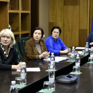 В областном парламенте прошло рабочее совещание по вопросу присвоения имён безымянным географическим объектам