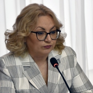 Детский омбудсмен представила областному парламенту доклад по итогам своей работы за 2021 год